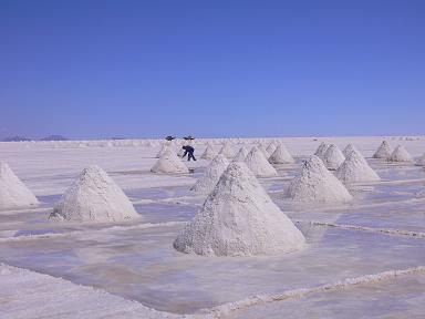 bolivia-salar-salt-pyramids.JPG