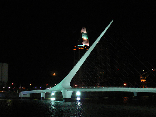 arg-ba-calatrava-night.jpg