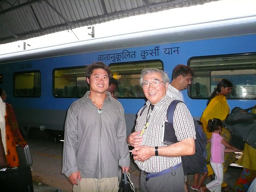 india-train-to-agra.jpg