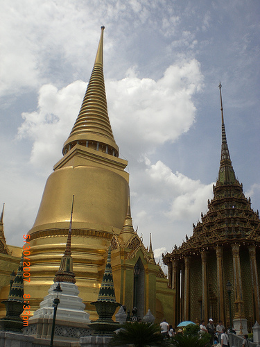 gold-stupa.jpg